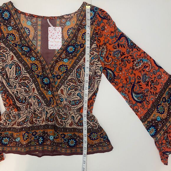 NWT Free People Rosalie Boho Bell Sleeve Surplice Paisley Red Top Blouse Sz XS - Picture 10 of 16